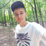 Foto pengguna kinstanislaw8