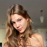 Foto pengguna oliviamunn898