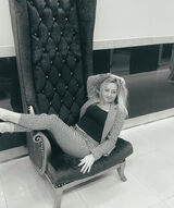 Foto pengguna Monia90210
