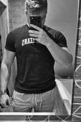 Foto pengguna Kuubaa07