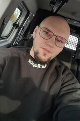 Foto pengguna piotrek1502