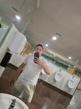 Foto pengguna Adrianuss