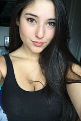 Foto pengguna hannahtbompson