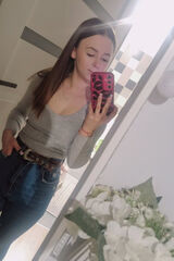 Foto pengguna Angelika1235