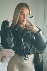 Foto pengguna Paulinaa1007