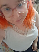 Foto pengguna niunia2002