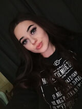 Foto pengguna bruneciaaa