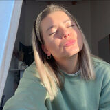 Foto pengguna Alexawitney27