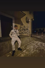 Foto pengguna Adrian2550