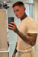 Foto pengguna Oskii0947