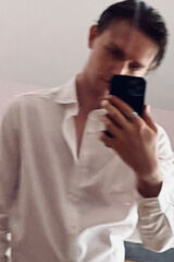 Foto pengguna CrimsonBehelit