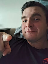 Foto pengguna barty7199