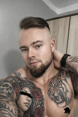 Foto pengguna NevergiveUP777