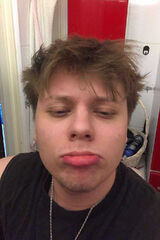 Foto pengguna adisonleon1