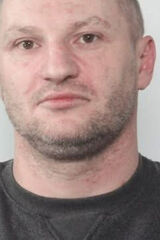 Foto pengguna natiszmati75