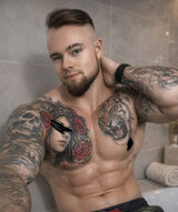 Fotos NevergiveUP777