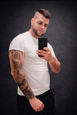 Фото користувача karlitoo10