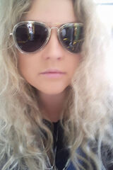 Foto pengguna Farfallaaa