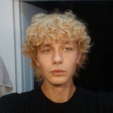 Fotka uživatele bakugankapiszon1