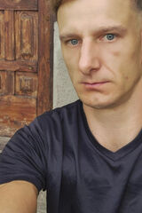 Foto pengguna Adrian00000000