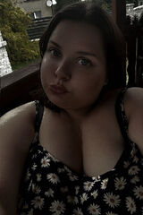 Foto pengguna tzrbftxdkg