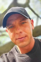 Foto pengguna Robert1n0