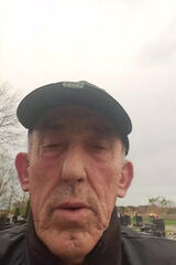 Foto pengguna nikttaki1996