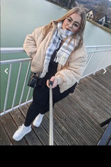 Foto pengguna karolina20002000