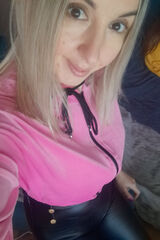 Foto pengguna Katie44