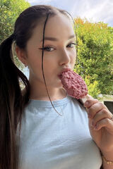 Fotos guzikamelia735