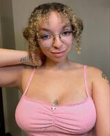 Foto pengguna scox68792