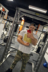 Foto pengguna Osikthc