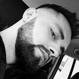 Foto pengguna Tomek5546677