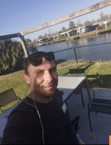 Foto pengguna AadrianAdiii