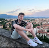 Foto pengguna Adikxx