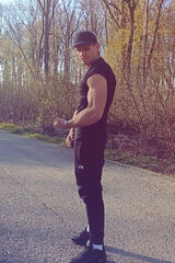 Foto pengguna adn1190bx