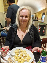 Foto pengguna Betii58