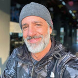 Foto pengguna charlienicolas75