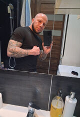 Foto pengguna Peeewixu96