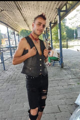 Foto pengguna Kewin93