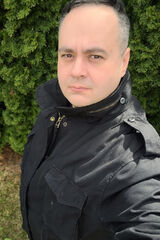 Foto pengguna JustJarO