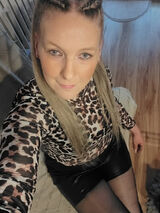 Foto pengguna Karoliba34