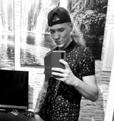 Foto pengguna Hades444