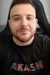 Foto pengguna Staniol7548