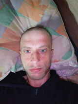 Foto pengguna Ptsddz