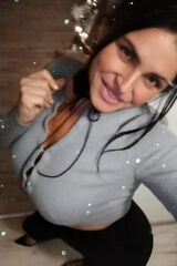 Foto pengguna Sandra9998