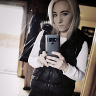 Blondinee17