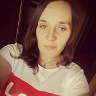 monisia2627